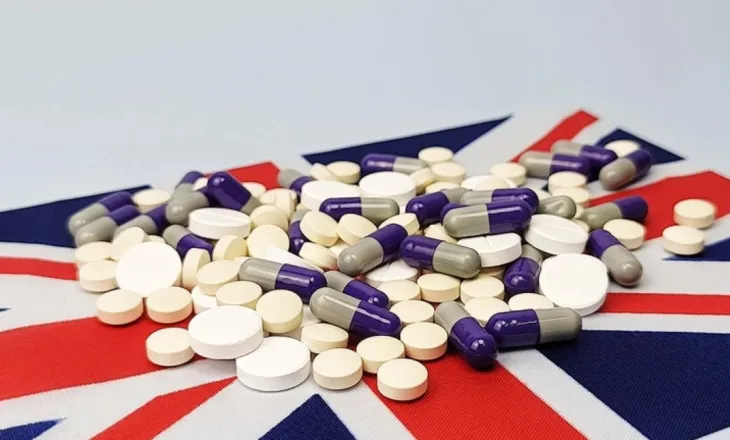 Britanikët rekord në shpërdorimin e ilaçeve! Brenda një viti hodhën në plehra 3400 tonë medikamente, do të mbushnin 75 pishina!