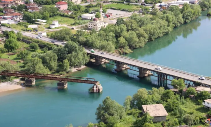 Çfarë fshihet tek Ura e Bahcallekut Shkodër? Afati kaloi, ura ende në themele
