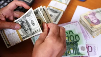 Çfarë po ndodh me monedhat e huaja? Ja sa shiten dhe blihen euro dhe dollari sot