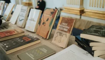 Çfarë të lexoni? Akademia Suedeze rekomandon vepra të nobelistëve të letërsisë