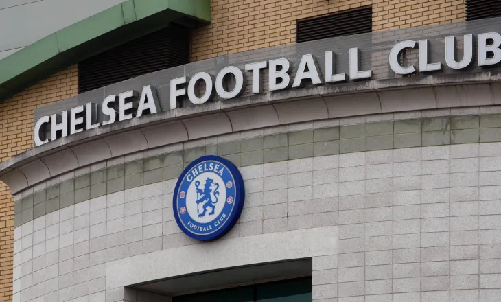 Chelsea nis spastrimet, zyrtarizohet largimi i mbrojtësit pas 18 vitesh