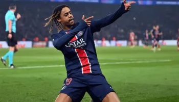 “Çmenduria” e Liverpool në merkato, i ofron PSG-së 115 mln euro për Barcola!