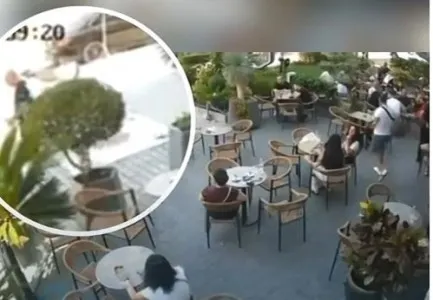 Çohet nga karrigia dhe shkon i drejton pistoletën në kokë një personi, publikohen pamjet nga atentati në Elbasan