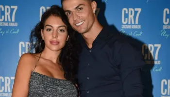 Cristiano Ronaldo dhe Georgina Rodriguez martohen në një ceremoni intime, vetëm katër dëshmitarë dhe fëmijët e tyre, mungon nëna e futbollistit