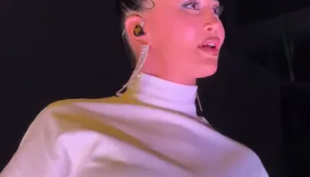 Dafina Zeqiri ndez Korçën, spektakël në natën finale të Festës së Birrës