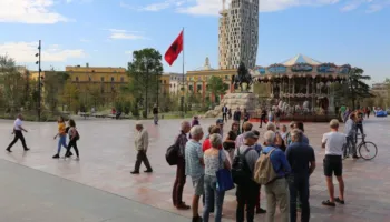 “Daily Mail”: Tirana, destinacioni më ekonomik në Evropë