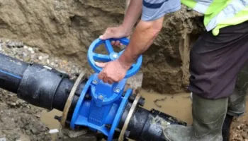 Defekt i rëndë, ndërprerje të furnizimit me ujë në disa zona të Tiranës