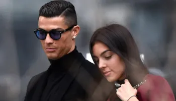 DETAJET/ Dasma e Cristiano Ronaldo dhe Georgina Rodriguez pati vetëm 4 të ftuar! Ja çfarë parashikon kontrata paramartesore që nënshkruan