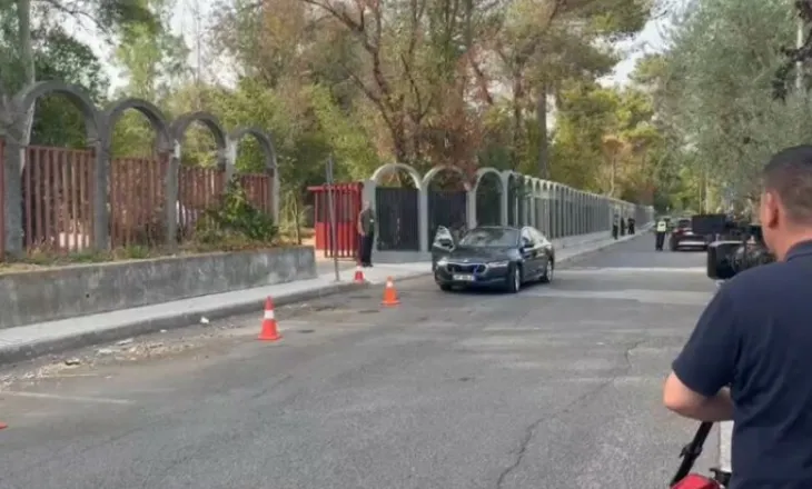DETAJET/ Mbyllet pas rreth dy orësh mbledhja e Ramës me ministrat e kabinetit dhe drejtuesit politikë të PS! Zbardhen porositë, nesër diskutohet dhe… (VIDEO)