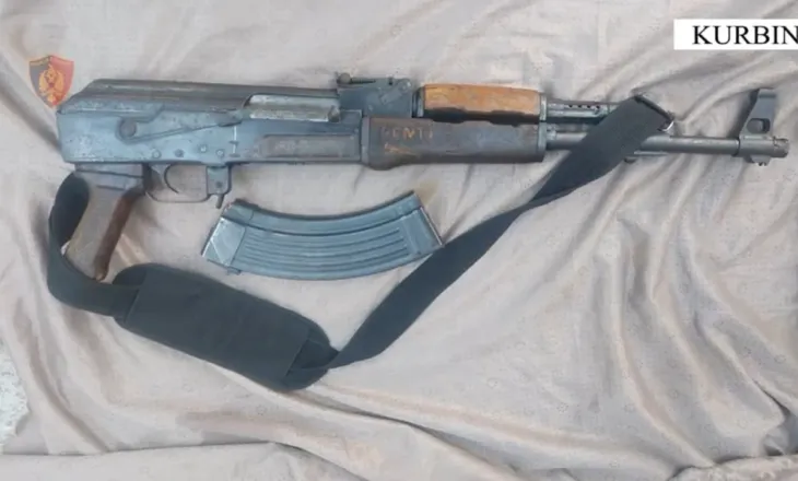 Dhuna ndaj babait dhe kunatës çon në zbulimin e arsenalit të armëve në Laç