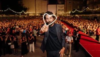 Diego Luna: Teatri është feja ime, dhe kinemaja është pasqyra e shoqërisë