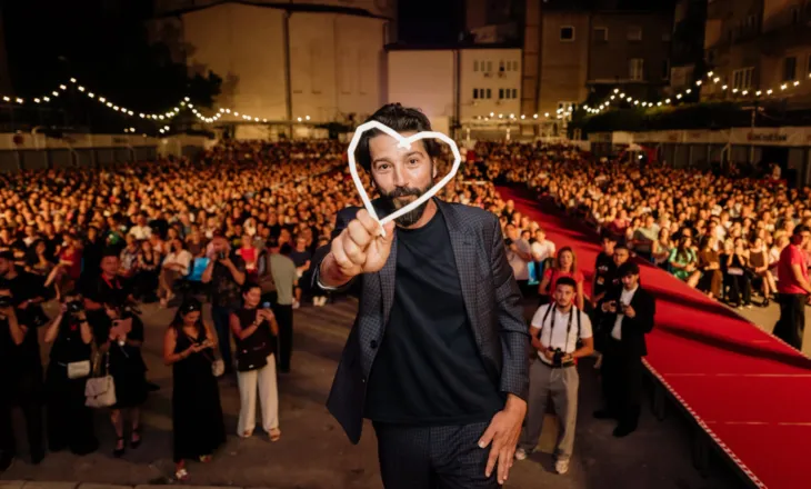 Diego Luna: Teatri është feja ime, dhe kinemaja është pasqyra e shoqërisë