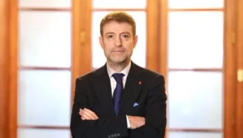 Diplomacia hyn në epokën dixhitale, Hoxha prezanton “Praninë Diplomatike Virtuale”
