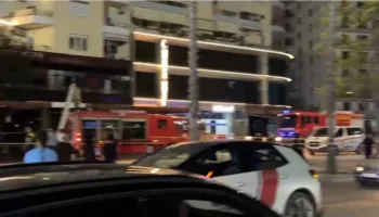 Disa të lënduar/ Flakët përpinë hotelin dhe tmerruan turistët, policia e Vlorës: U shhkaktua nga…