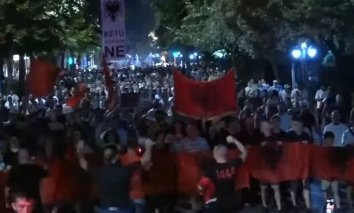 Dita e 66 e protestës, qytetarët marshojnë në rrugë