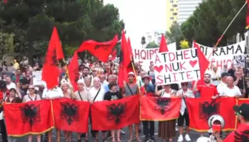 Dita e 69 e protestës, qytetarët nisen drejt Kryeministrisë