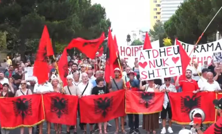 Dita e 69 e protestës, qytetarët nisen drejt Kryeministrisë