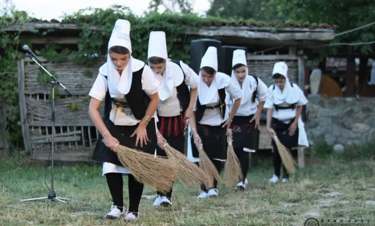 Dita e gjashtë e Etno Fest sjell muzikë, teatër dhe traditë në Kukaj