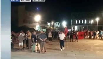 Divjakë/ Banorët vijojnë për të 11-tën ditë protestën kundër bashkimit me Lushnjën
