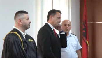 “Do të firmosë vetë nga paraburgimi”, Erion Veliaj nuk delegon më kompetencat e kryebashkiakut…