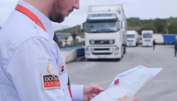 Doganat mbledhin 142 miliardë lekë në 7 muaj, rriten të ardhurat nga karburantet dhe cigaret