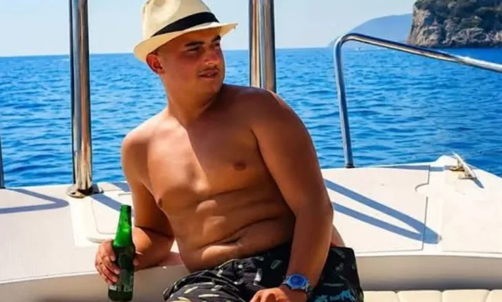 “Drita e syve të mamit”/ Nëna e 20 vjeçarit të vrarë prek me fjalët