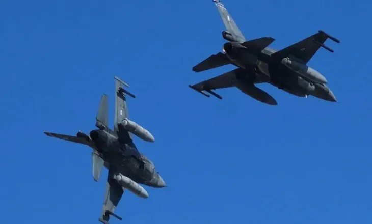 Droni turk shkel hapësirën ajrore greke, Athina ngre avionët F-16