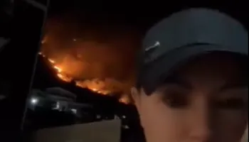 ‘Duket sikur është vullkan…’, aktivistja Mema: Është Kruja që po digjet e banorë që evakuohen