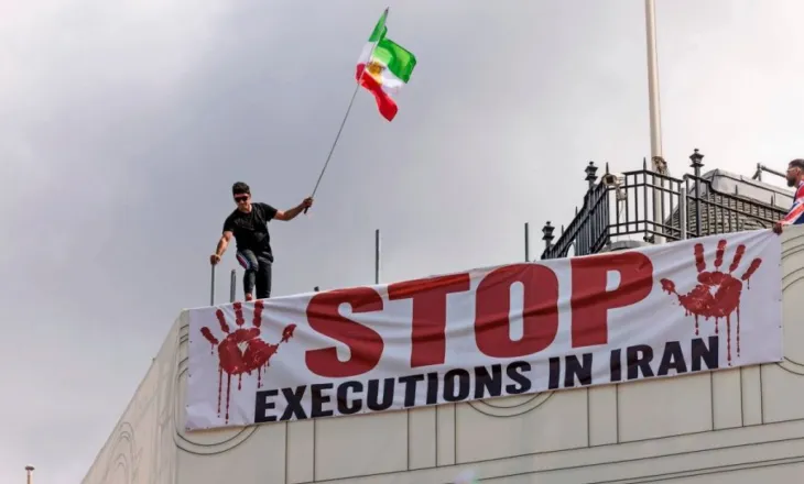 Dy gra dënohen me vdekje për pjesëmarrje në protesta në Iran