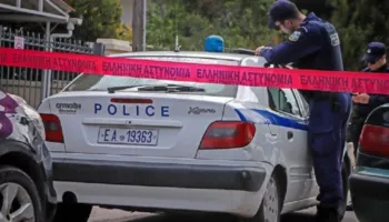E rëndë në Greqi! Shqiptari vret me armë të dashurën 45-vjeçare dhe më pas veten