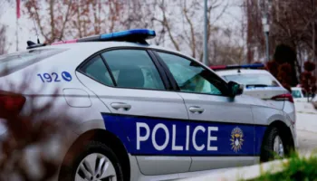 E rëndë në Kosovë/ Po luante me kallashnikov, i mituri qëllon vëllain 10-vjeçar