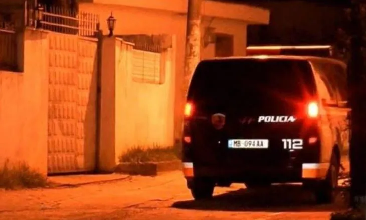 E rëndë në Lushnjë! Djali vret me sqepar nënën dhe plagos babain, arratiset pas krimit