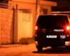 E rëndë në Lushnjë! Djali vret me sqepar nënën dhe plagos babain