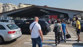 Eksodi i gushtit, 30 mijë pasagjerë pritet të largohen nga Shqipëria këtë javë
