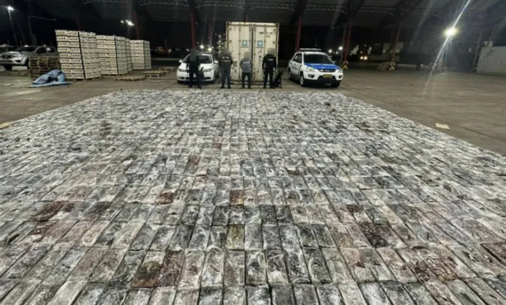 Ekuador/ Kapen 21 ton kokainë e financuar nga mafia shqiptare, prangosen 44 persona