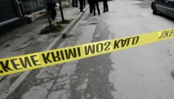 EMRI/ Tronditet Korça, vritet me kallashnikov 20-vjeçari