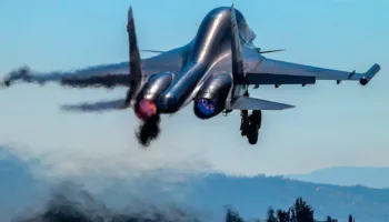 Erë lufte/ Pas paralajmërimeve të NATO-s, Putini pezullon papritur fluturimet e avionëve luftarakë