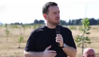 Fermerët e Kolonjës bashkohen në SHBB “ARRKO”, ministri Salla: Mundësi për zhvillimin e ekonomisë lokale