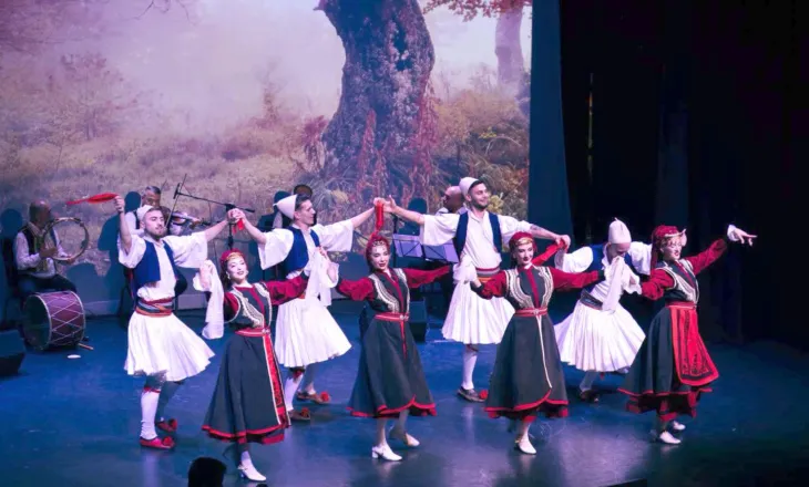 “Fest Folk 2026”, Ansambli Popullor përcjell traditën folklorike në Shqipëri
