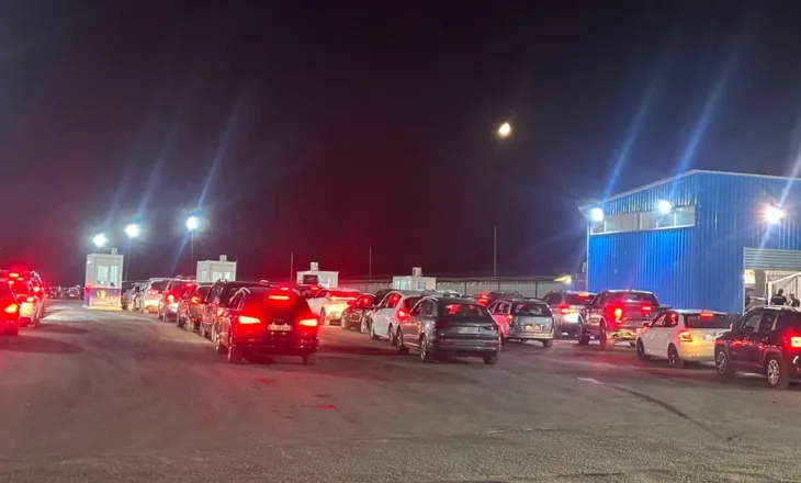 Fluks i lartë në Portin e Vlorës, 8 mijë pasagjerë udhëtojnë drejt Brindisit