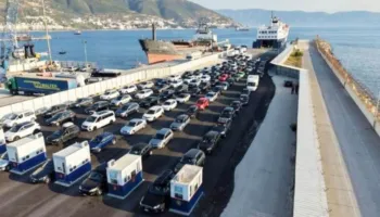 Fluks i lartë në portin e Vlorës, mbi 1 mijë pasagjerë mbërrijnë nga Italia