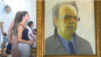 Fluks në shtëpitë e Kadaresë e Agollit, vizitorët francezë më të interesuarit për shkrimtarët