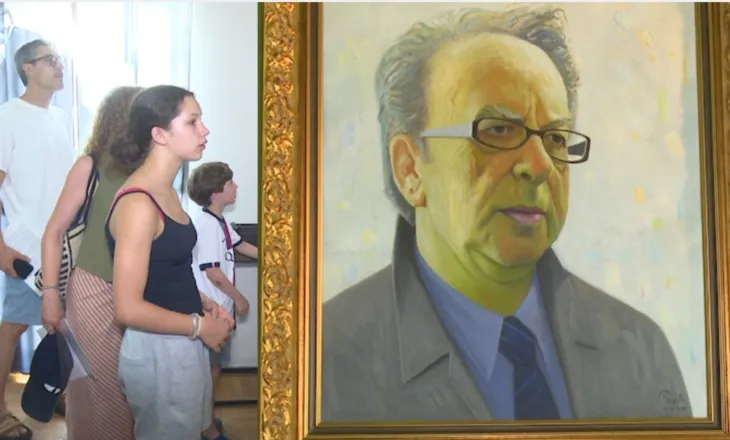 Fluks në shtëpitë e Kadaresë e Agollit, vizitorët francezë më të interesuarit për shkrimtarët