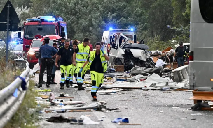 “Fluturoi” në ajër 50 metra nga përplasja/ 33-vjeçari shqiptar humb jetën në aksident