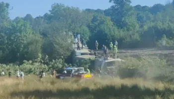 FOTO/ Aksident hekurudhor në Angli, treni i pasagjerëve del nga shinat, raportimet e para nga vendngjarja!