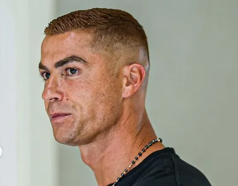 FOTO/ Martesa ndryshon Ronaldon, portugezi surprizën dhe shfaqet me ‘look’ të ri në stërvitje!