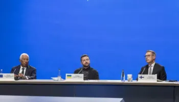 FOTO/ Ndizen sirenat e alarmit në Kiev, Costa dhe Stubb evakuohen në një strehë