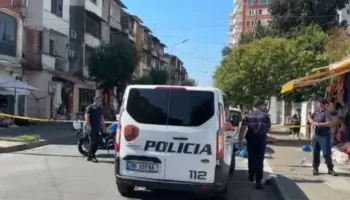 FOTO/ Plagosi Vladimir Bruçin pas sherrit për parkimin në Shkodër, ja kush është autori i dyshuar, Pjerin Bitani!