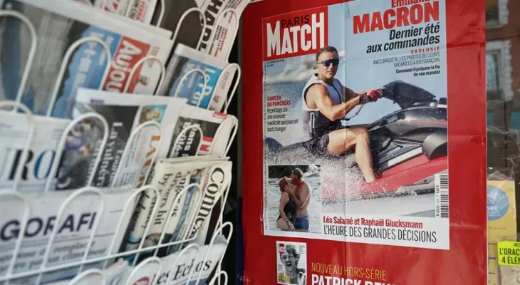 Fotoja e Macron me Jet Ski ndez reagimet në Francë: Vera e fundit në pushtet?