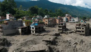 Frikë për përmbytje të reja ndërsa Nepali ende numëron viktimat, autoritetet thirrje qytetarëve të qëndrojnë në shtëpi,